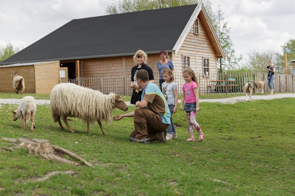 Center Parcs Sandur Эммен Экстерьер фото